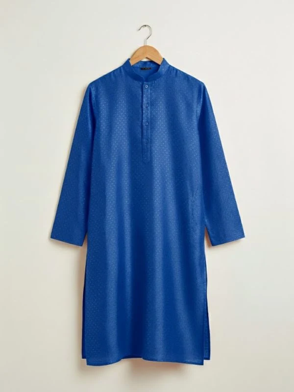 Men Solid Cotton Blend Straight Kurta